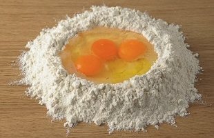 Рецепт домашней лапши Фото 2 - Рецепт домашней лапши