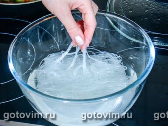 Фотографии рецептf Курица с рисовой лапшой, 03 Курица с рисовой лапшой, Шаг 03