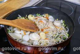 Фотографии рецептf Рисовая лапша с овощами и яйцом, 02 Рисовая лапша с овощами и яйцом, Шаг 02