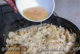 Рисовая лапша с овощами и яйцом,  Шаг 04